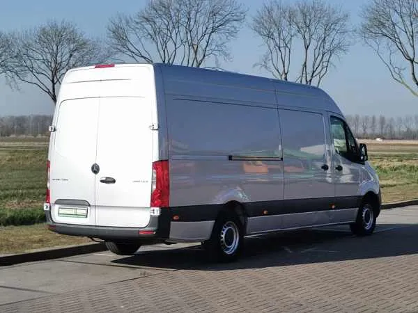 Mercedes-Benz Sprinter 319 L3H2 Maxi Automaat Image 3