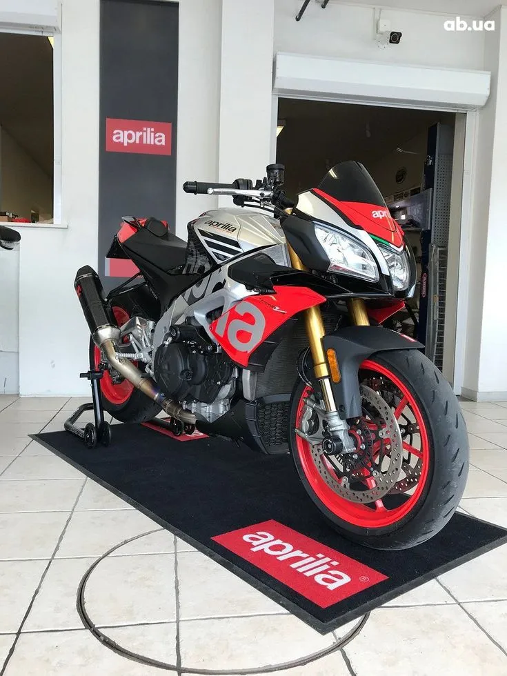 Aprilia Tuono Image 8